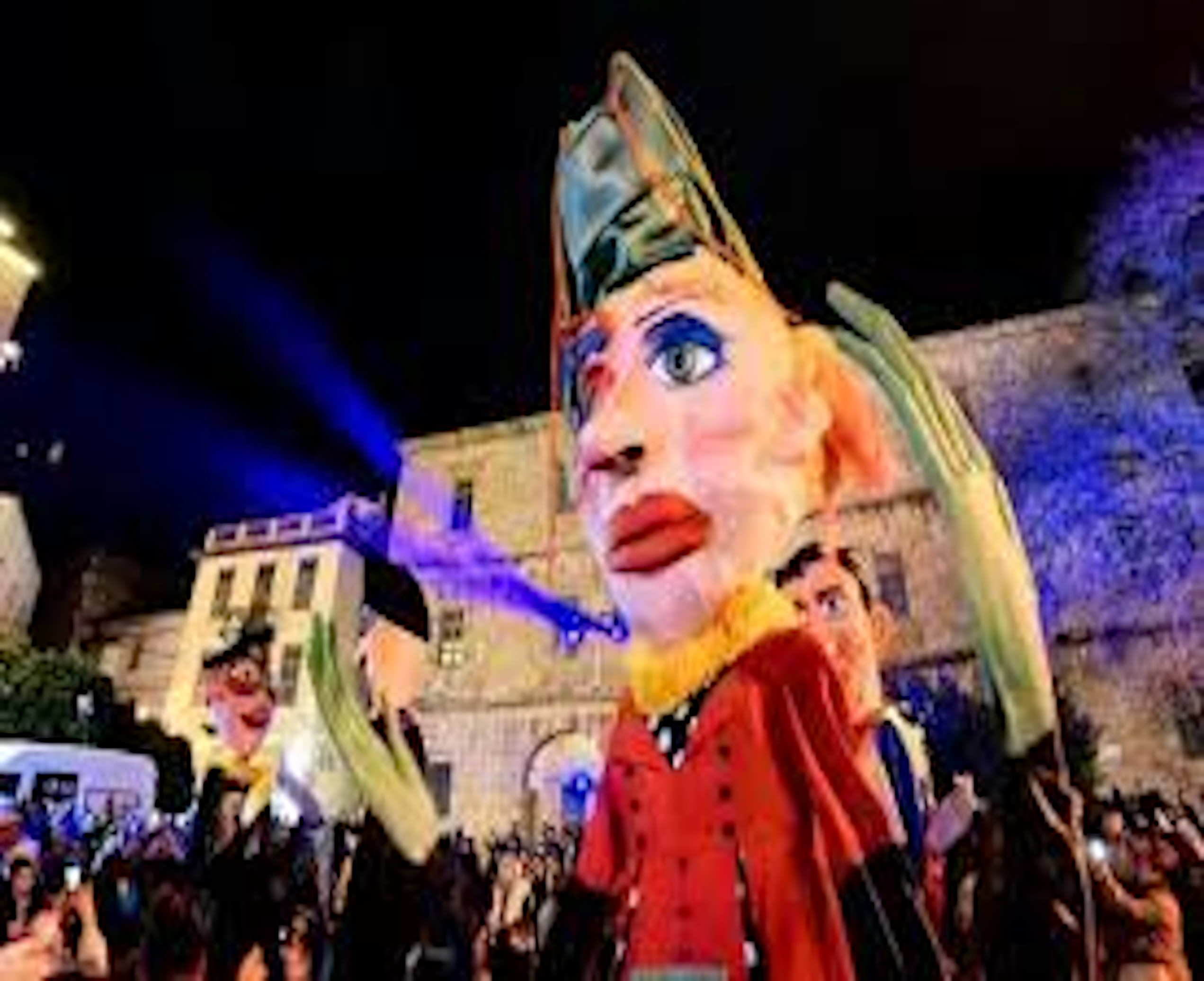 ΟΙ ΜΠΟΥΜΠΟΥΝΕΣ ΤΗΣ ΚΑΣΤΟΡΙΑΣ