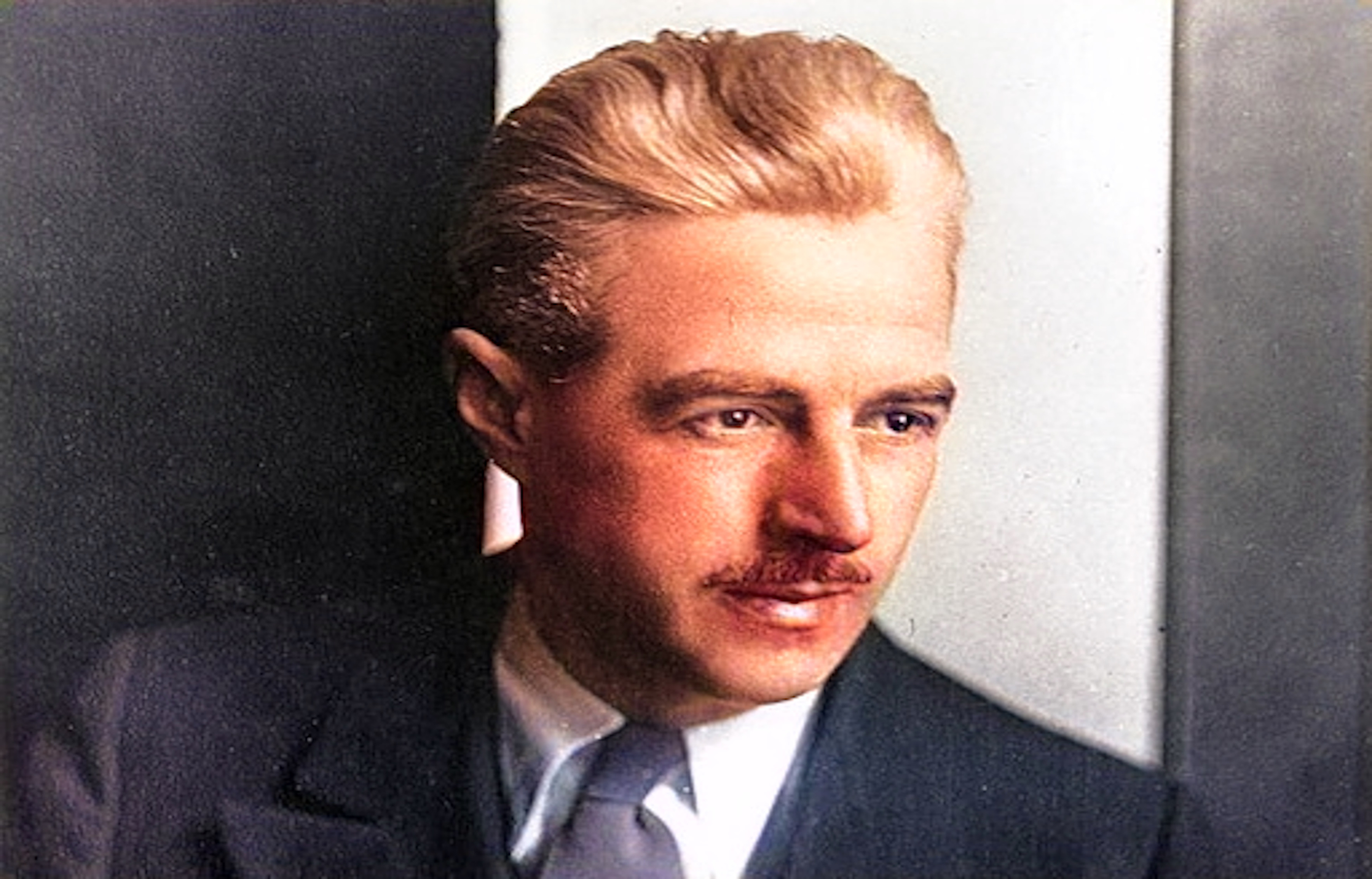 ΝΤΑΣΙΕΛ  ΧΑΜΕΤ