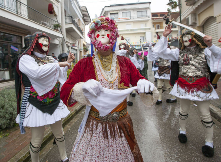 ΓΕΝΙΤΣΑΡΟΙ ΚΑΙ ΜΠΟΥΛΕΣ