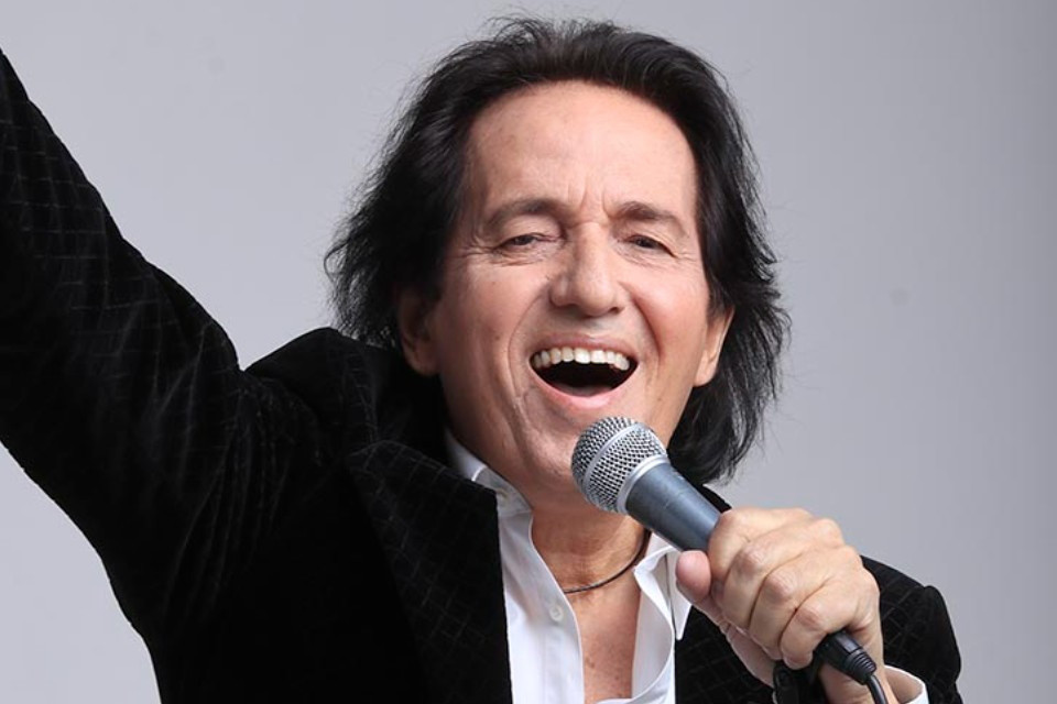 1 ΜΑΪΟΥ ΣΤΟ ΙΔΡΥΜΑ  ΣΤΑΥΡΟΣ  ΝΙΑΡΧΟΣ