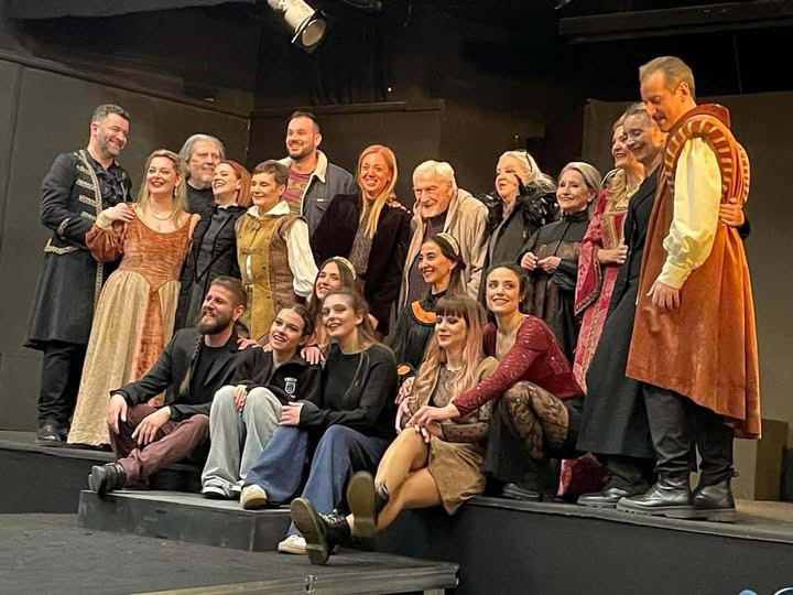 ΘΕΑΤΡΙΚΗ ΟΜΑΔΑ ΨΥΧΙΚΟΥ