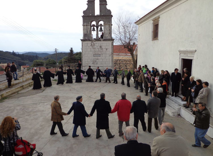 ΧΟΡΟΣ ΤΩΝ ΓΕΡΟΝΤΩΝ